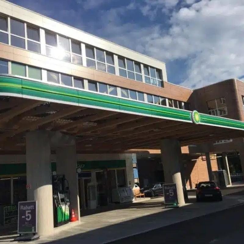 Esterno stazione di servizio