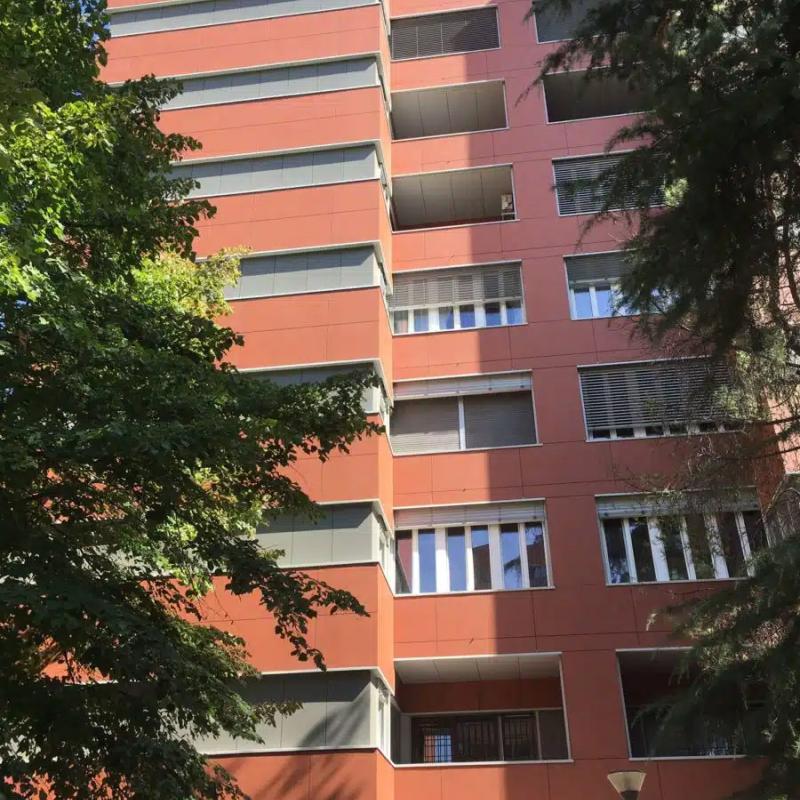 Pannelli Trespa montati su condominio a Bologna